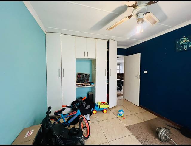 2 BEDROOM TOWNHOUSE FOR SALE IN CATO MANOR